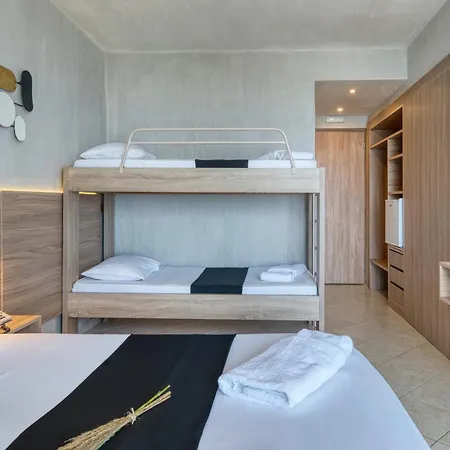 Hotel Black & White Boho